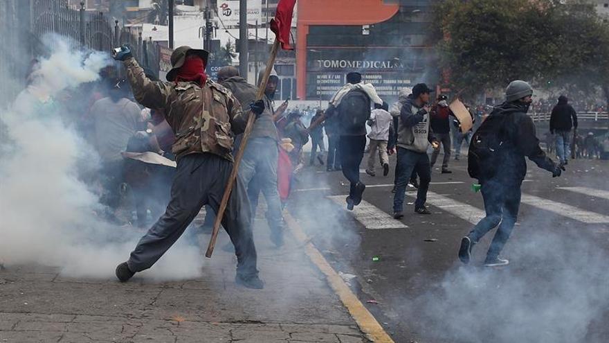 Muere un joven durante la jornada de protestas sociales en Ecuador