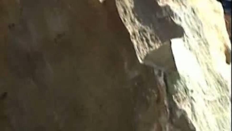 Una enorme roca cae sobre una vivienda en Ohio
