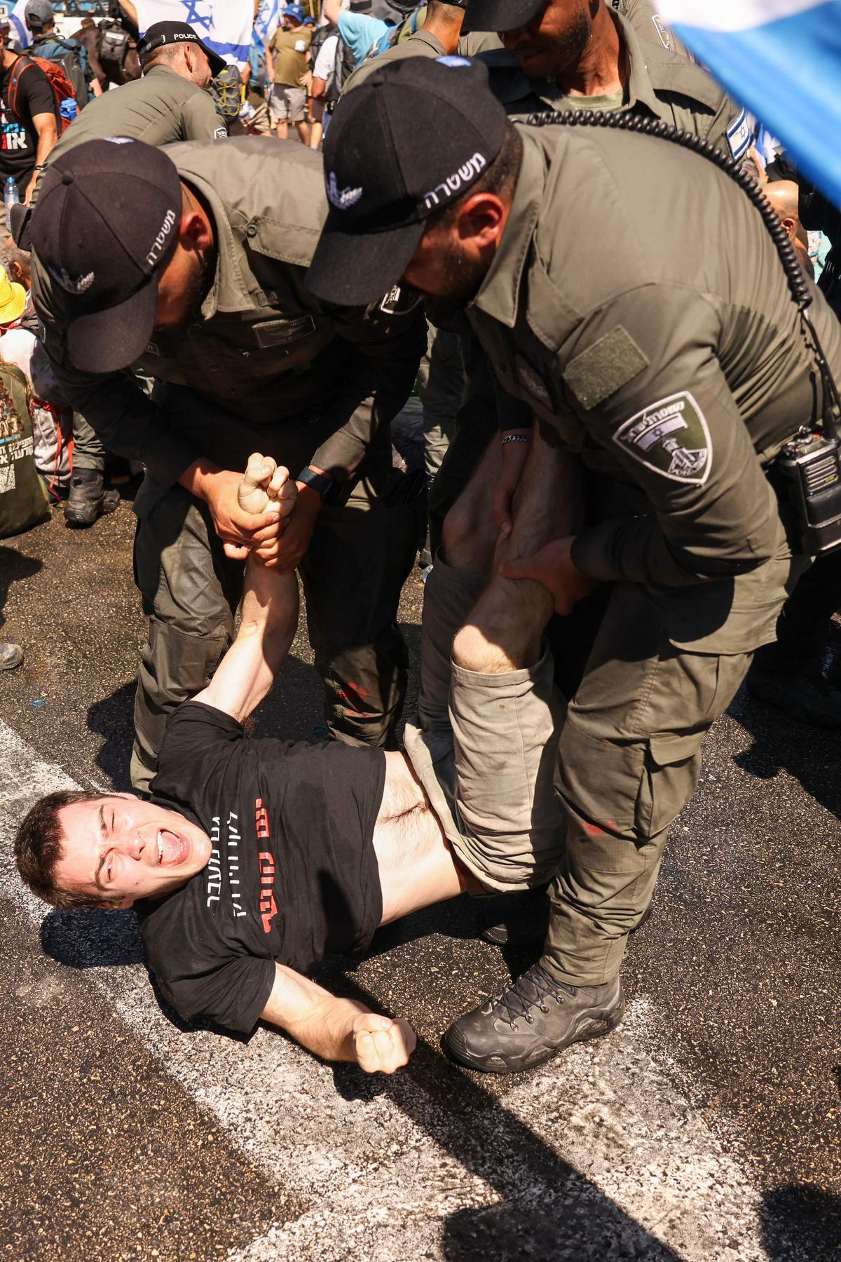 Las protestas masivas continúan en Israel por la reforma judicial