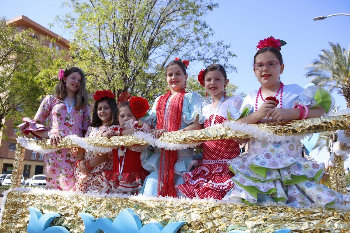 Gran ambiente y día soleado para la romería de Linares