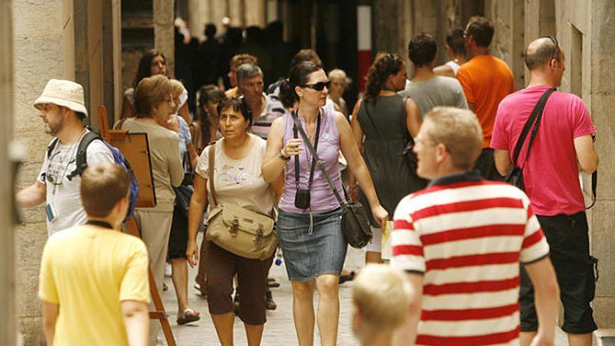 Alerten que els carteristes es camuflen com a turistes