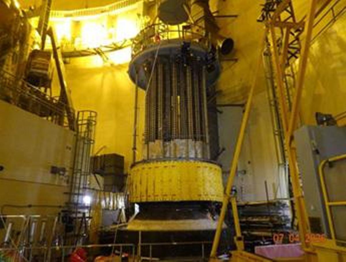 Tapa de la vasija del reactor.