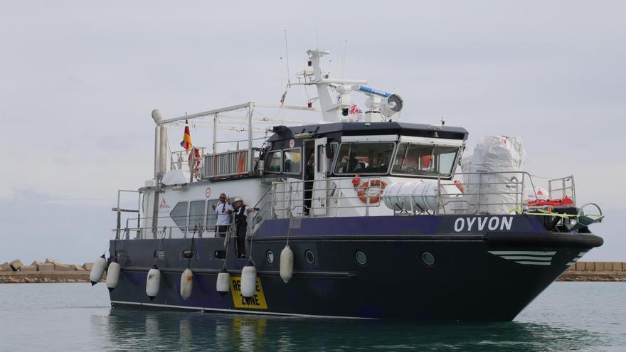 El barco de Médicos sin Fronteras &#039;Oyvon&#039; rescata a sus primeros 41 migrantes en el Mediterráneo
