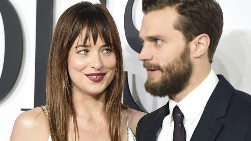 Dakota Johnson y Jamie Dornan, protagonistas de la saga.