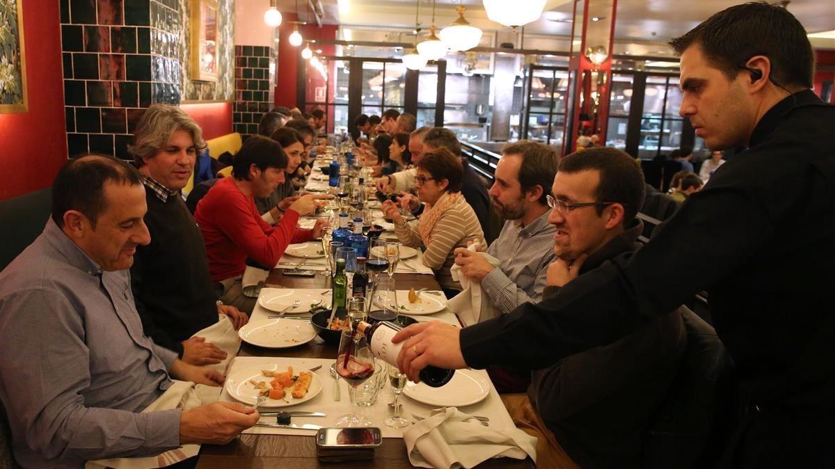 Los barceloneses gastan 1.536 euros al año en restaurantes