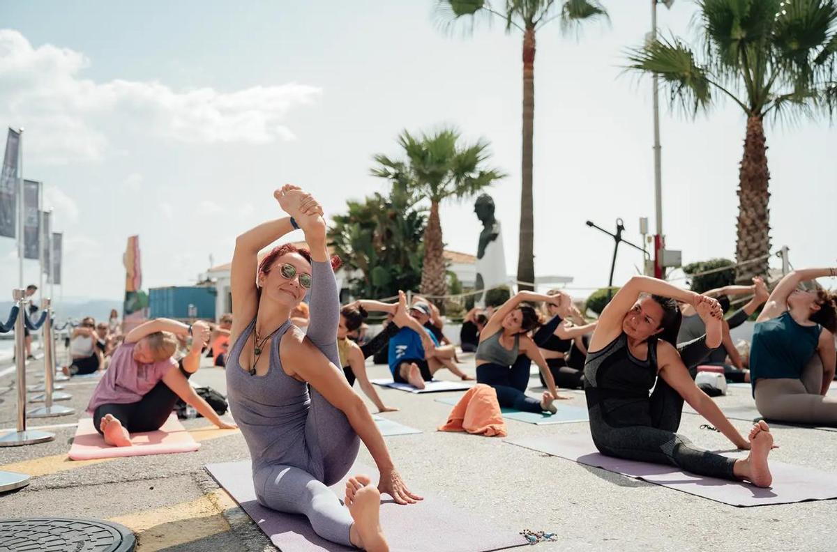 Diversos tipo sde yoga, en  Banús International Yoga Festival