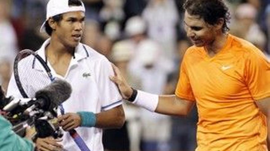 Rafa Nadal sufre para vencer a Dewarman y colocarse en cuartos de Indian Wells