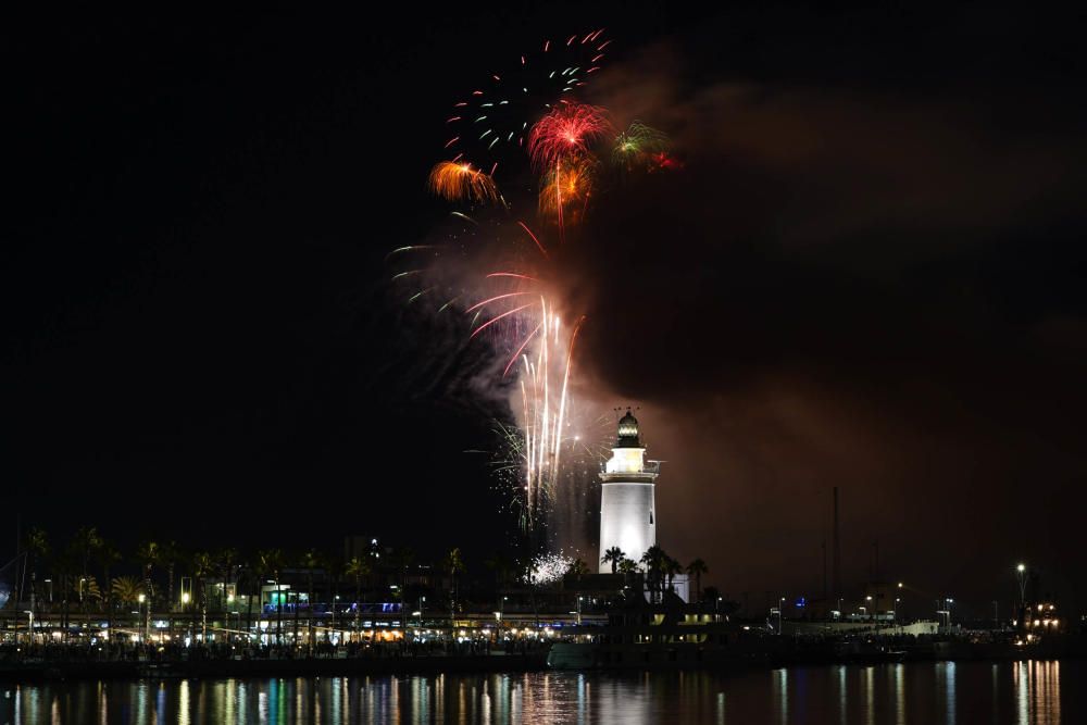 El pregón y los fuegos abren la Feria de Málaga 2019