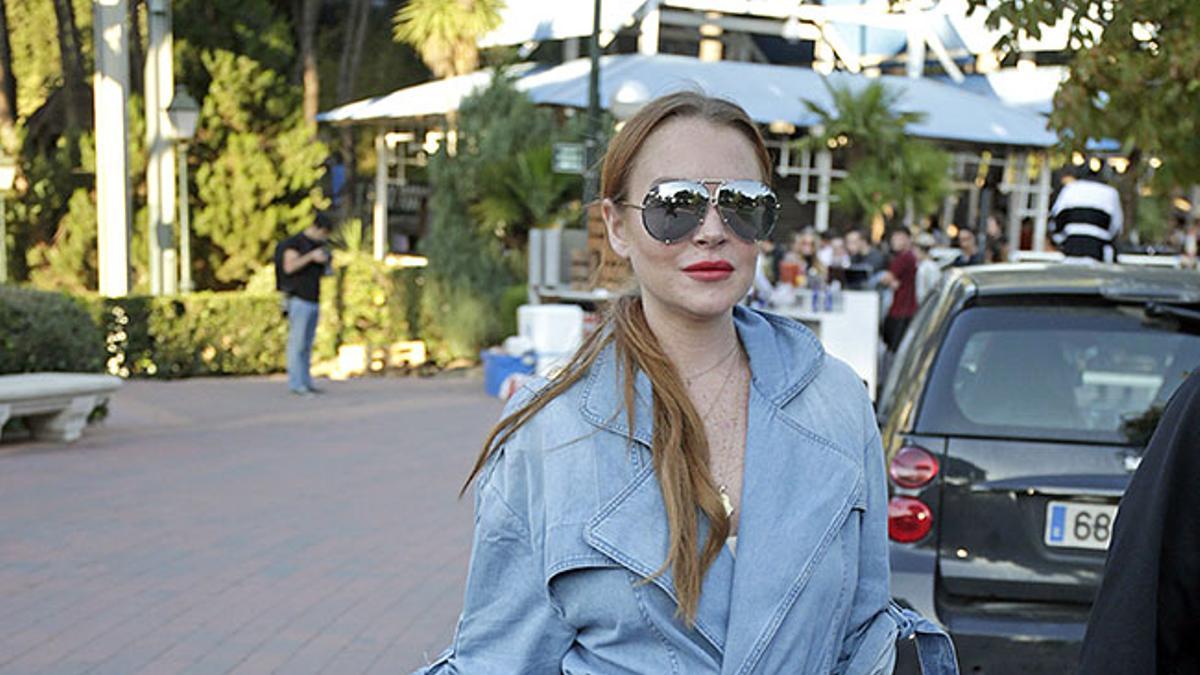 Lindsay Lohan paseando por las calles de Madrid