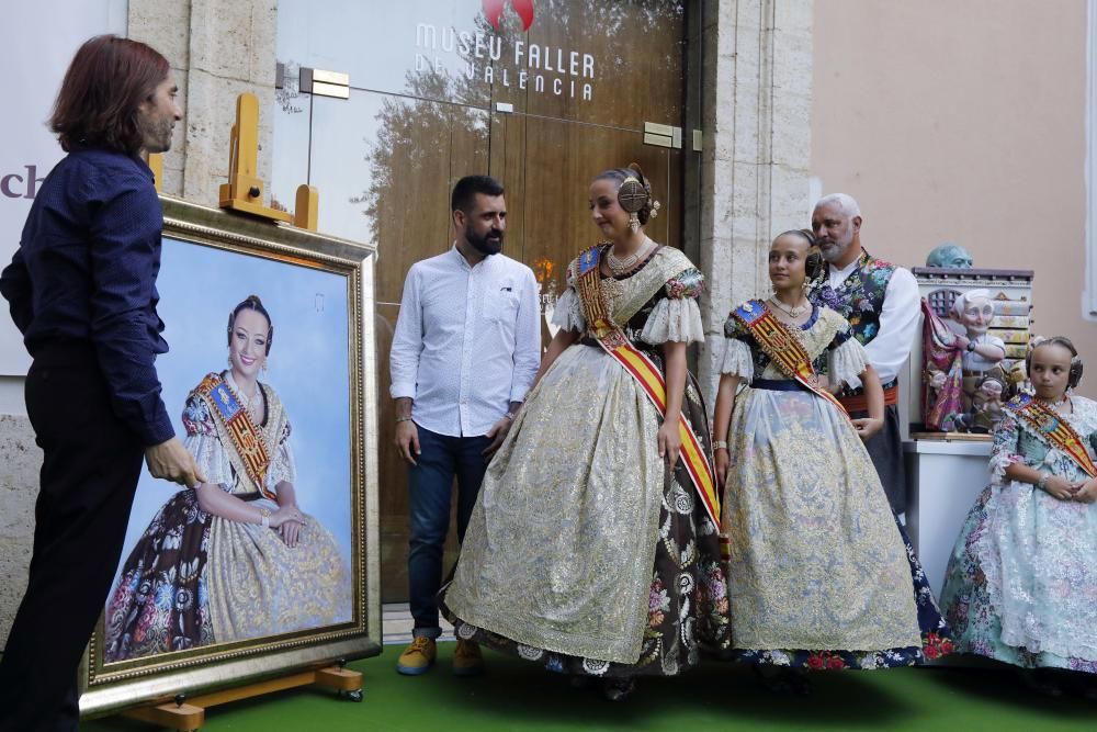 Entrega de los ''ninots indultats'' y del retrato de la FM de València