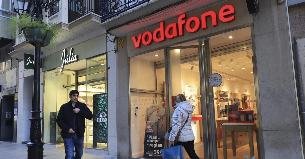 Vodafone Espanya remunta i eleva els ingressos per primer cop en 4 anys