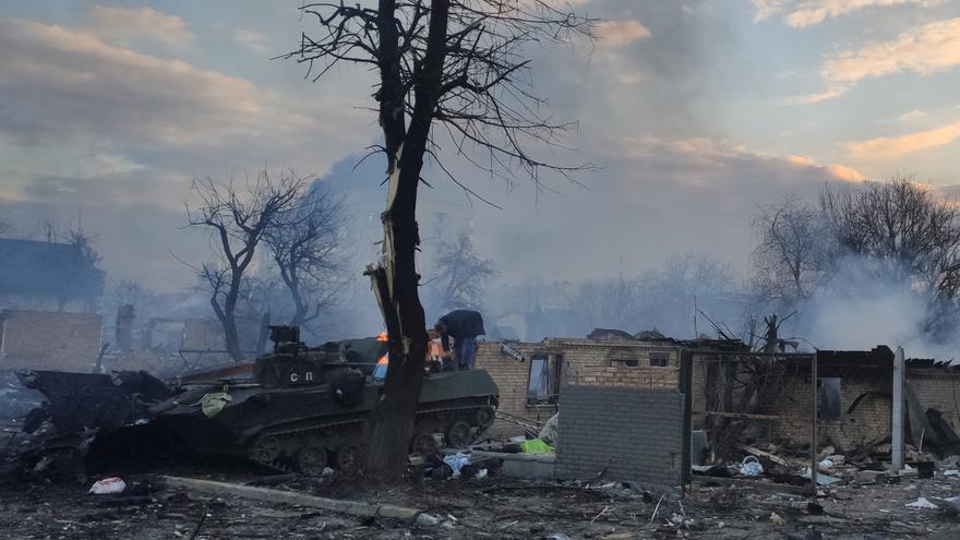 Un resum amb imatges del sisè dia de guerra a Ucraïna