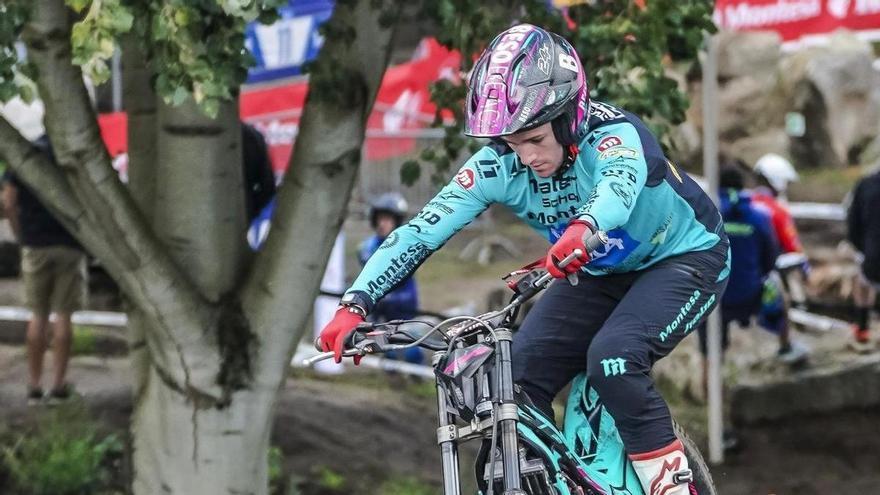 Àlex Canales, de la Pobla de Claramunt, veu com s'allunya el Mundial de Trial2