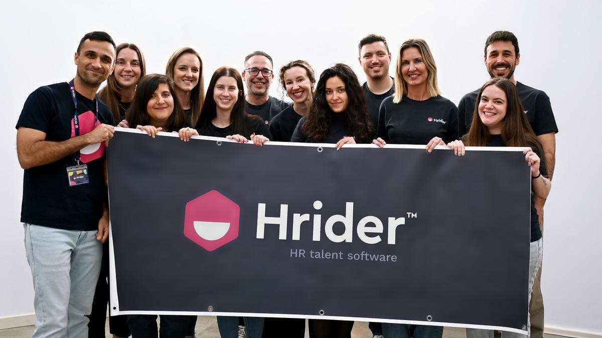 Una imagen de parte del equipo de la startup malagueña Hrider, con sede en el PTA de Málaga.