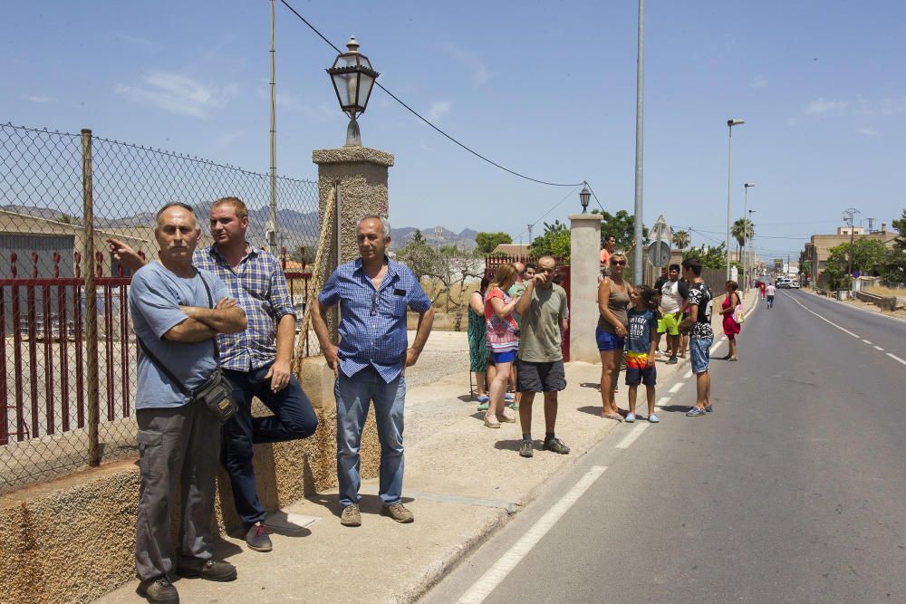 Incendio junto al cementerio de Castelló