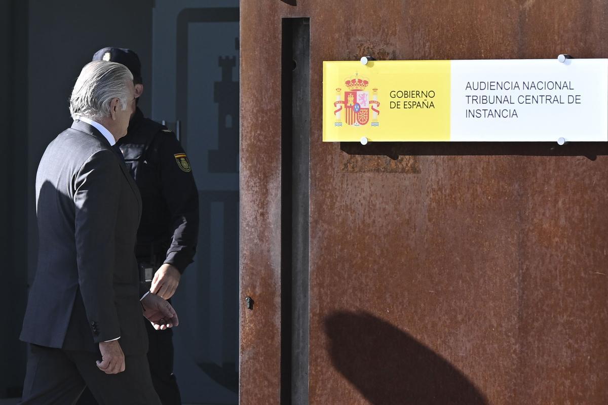 El juicio de Kitchen analiza los fondos reservados y los supuestos SMS de Fernández Díaz.