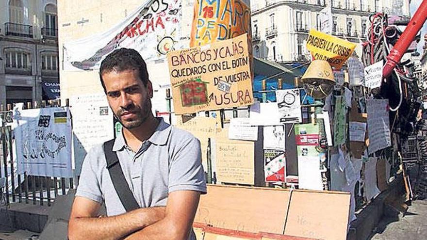 Fabio Gándara, en una acampada del 15M en la Puerta del Sol, en Madrid.  // F. G.