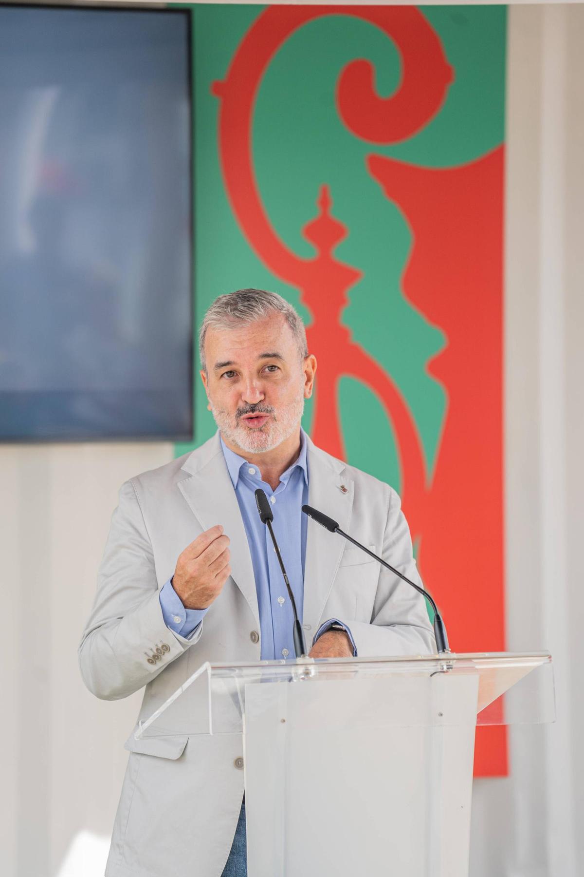 Jaume Collboni visita los equipos Youth y femenino de la Copa América