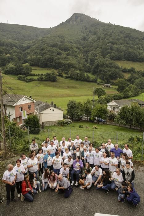 Vecinos de Moal celebran el premio