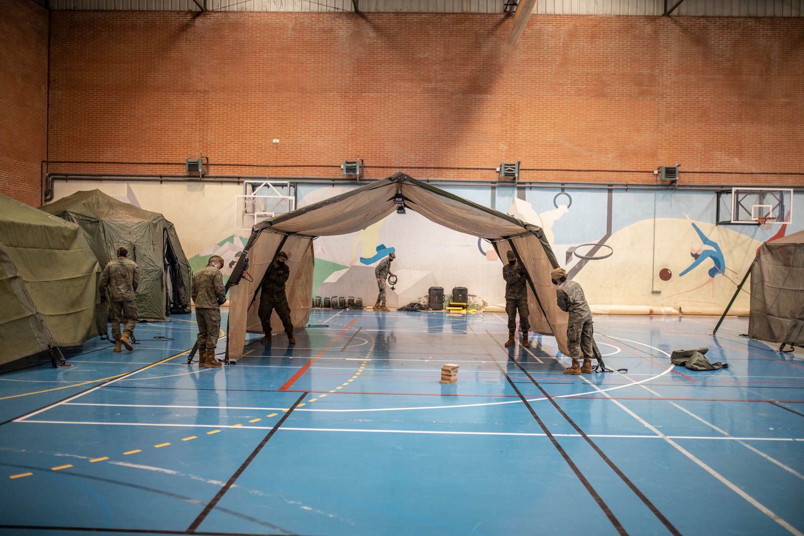 GALERÍA| Preparativos del cribado de Santa Elena en la ciudad deportiva, en Zamora capital