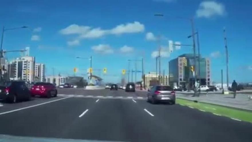 La Policía de Canadá graba la caída de un meteorito