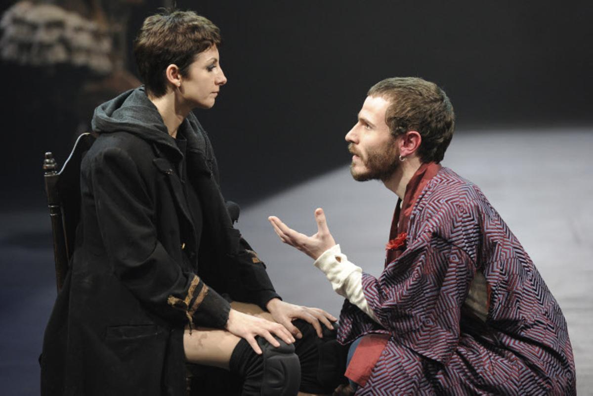 Rubén Ochandino y Nawja Nimri en la obra de teatro 'Antigona'