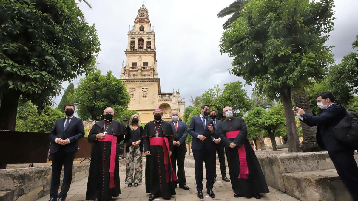 Vista institucional a la Capilla del Espíritu Santo y el renovado Palacio Episcopal