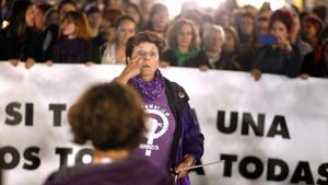 undefined45364890 graf1322  gij n  06 10 2018   concentraci n feminista contra181011130119