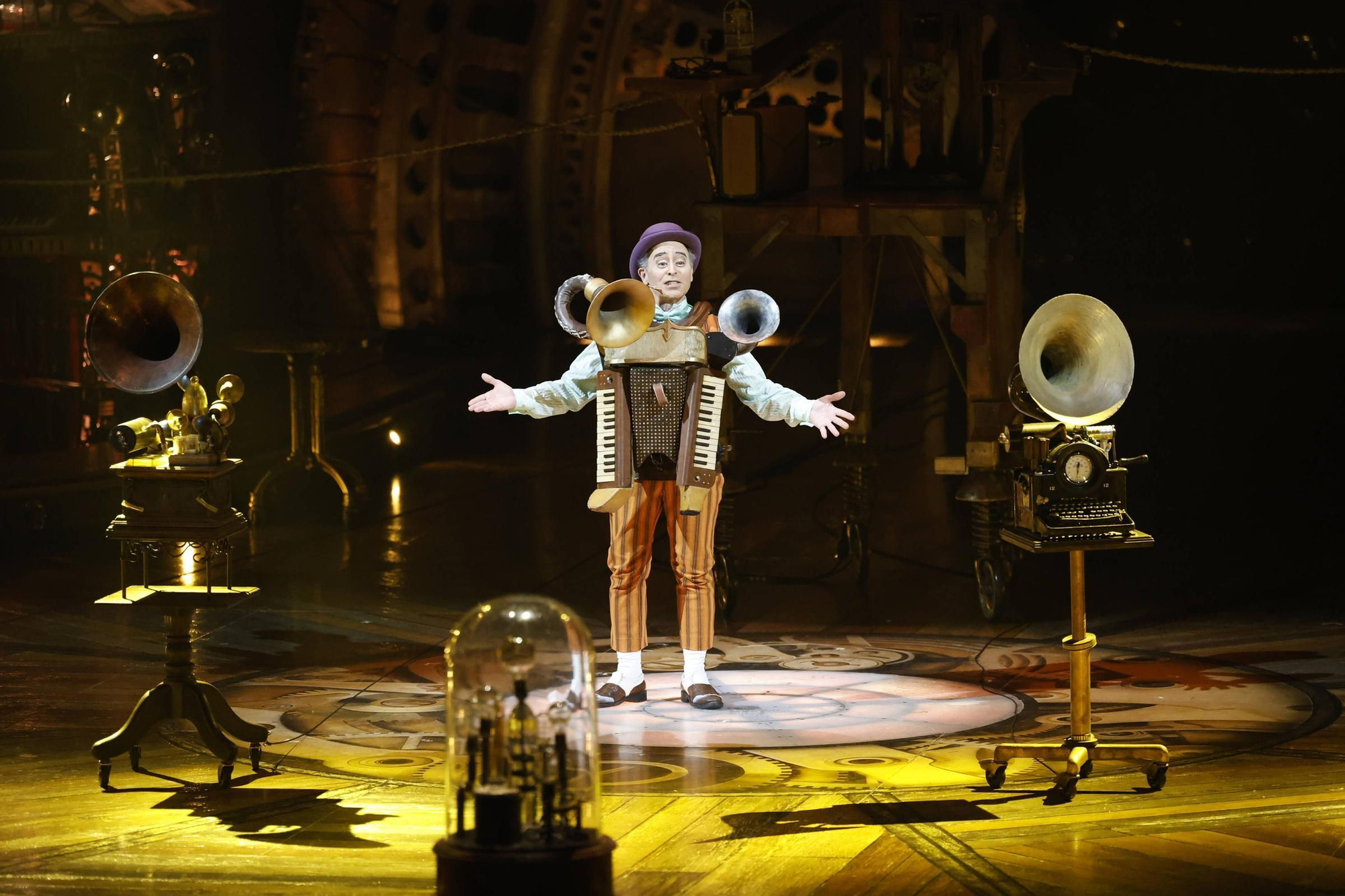 EN IMÁGENES: Acrobacias de todos los colores en el Circo del Sol, se estreno en Gijón