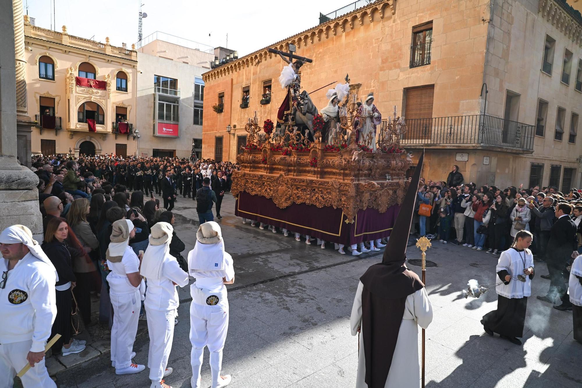Las mejores imágenes del Martes Santo en Elche