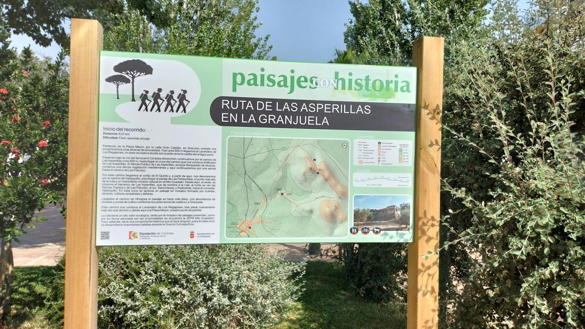 Cartel indicativo de la Ruta de Las Asperillas en La Granjuela.