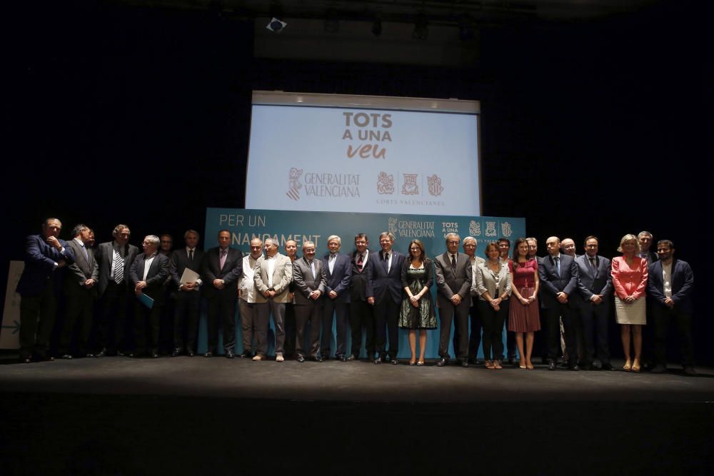 Acto en el Círculo de Bellas Artes de Madrid para exigir un cambio en el modelo de financiación