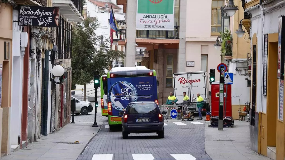 La calle Alfaros ya está reabierta al tráfico tras casi dos meses en obras