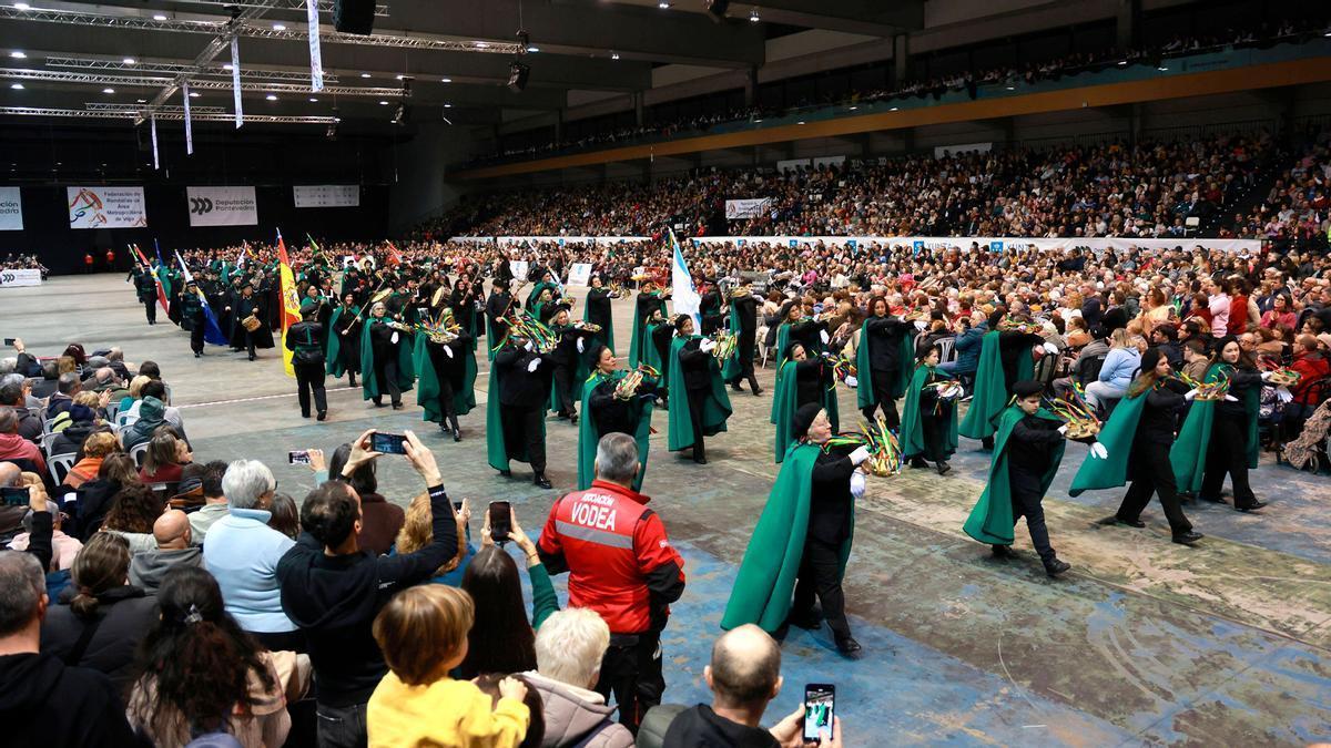6.500 espectadores llenan el Ifevi para disfrutar de las rondallas