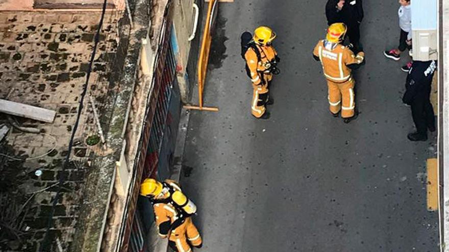 Los bomberos intervienen en una fuga de gas en Palma