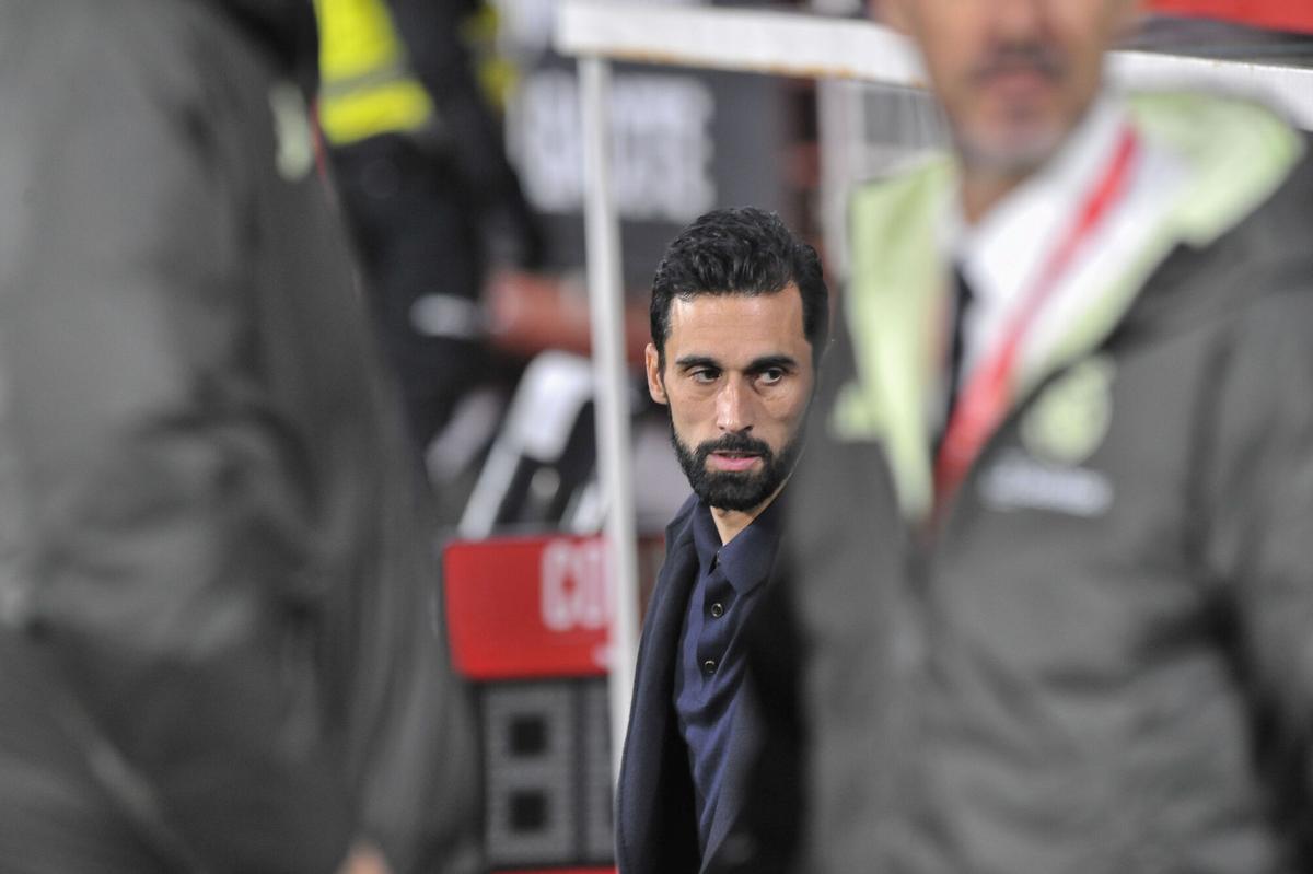 El entrenador del Real Madrid Álvaro Arbeloa a su llegada al partido de octavos de final de la Copa del Rey que Albacete Balompié y Real Madrid disputan en el estadio Carlos Belmonte.