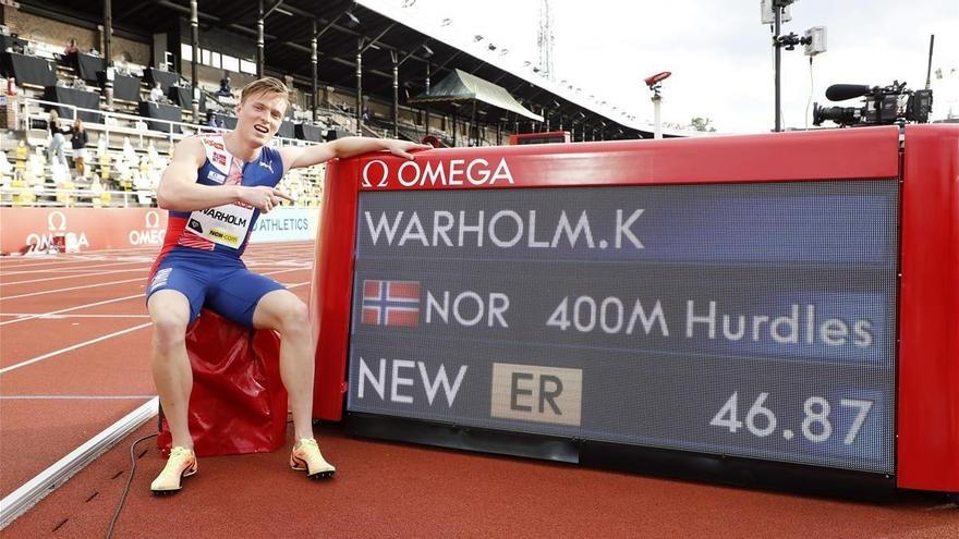 Karsten Warholm roza en Estocolmo el récord de los 400 vallas