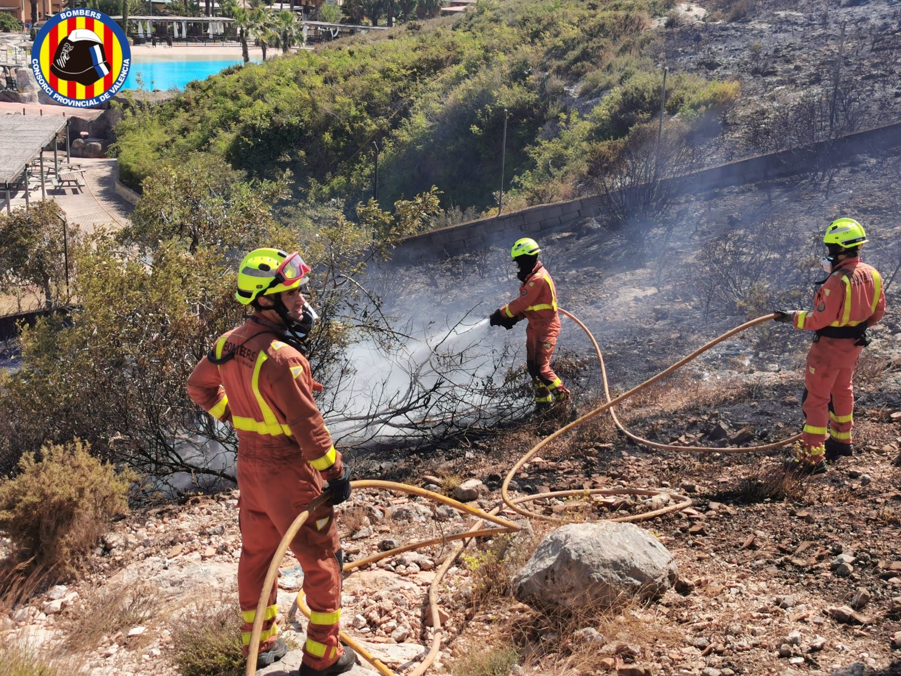 Incendio junto a Aquópolis Cullera