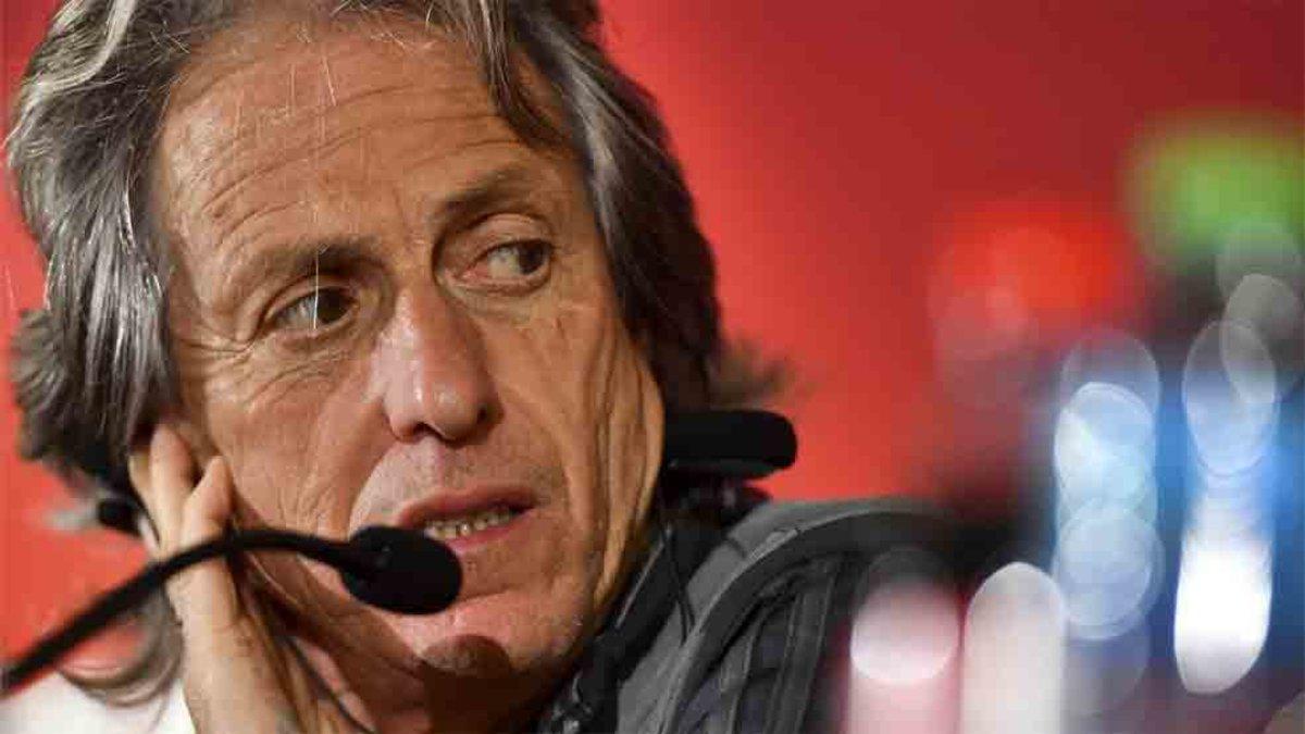 Jorge Jesus criticó la operación Reinier