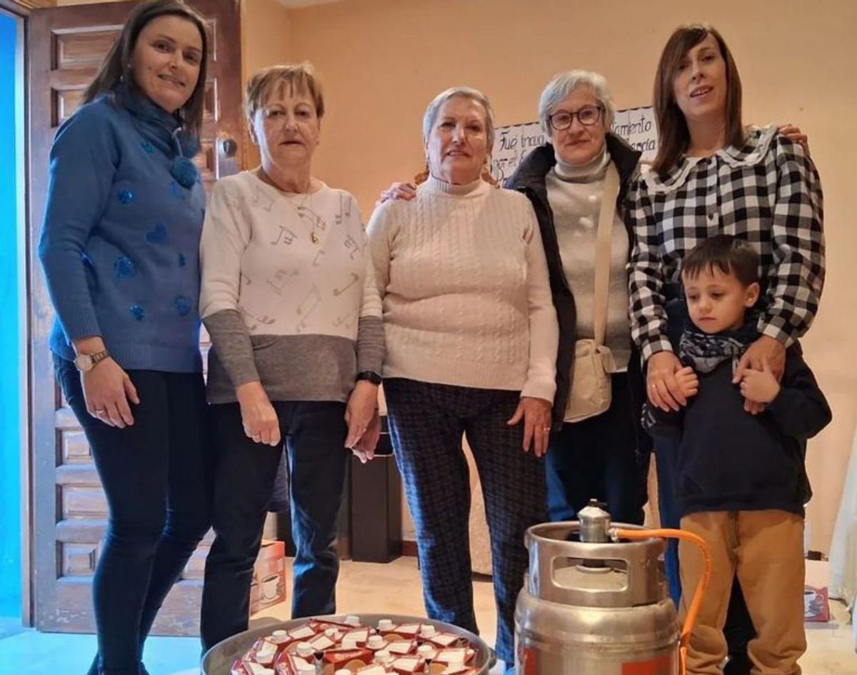 Ambel da la bienvenida a la Navidad a lo grande   | SERVICIO ESPECIAL