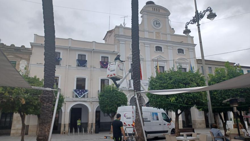 Mérida amplía la iluminación navideña al Templo de Diana