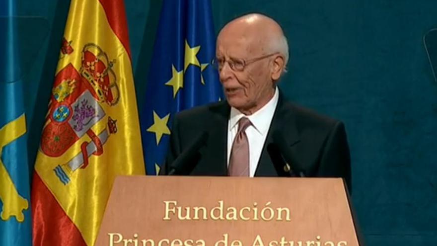 Emilio Lledó "El género humano no ha logrado superar la ignorancia"
