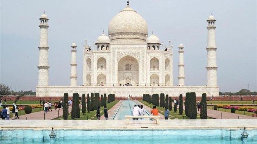 Coronavirus: La India cierra el Taj Mahal