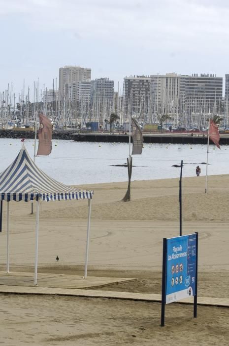 CONTAMINACION EN LA PLAYA DE LAS ALCARAVANERAS