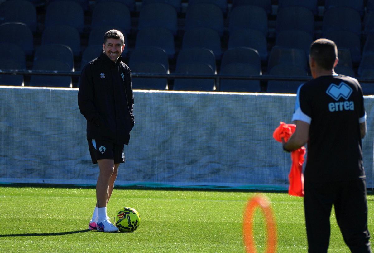 ¡Atención máxima! El entrenamiento previo en el SkyFi Castalia antes del Castellón-Almería