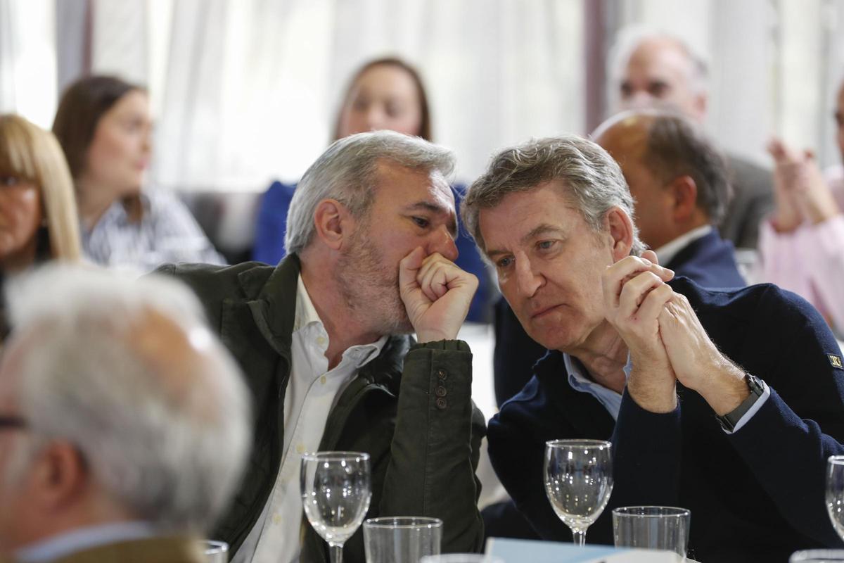 Jorge Azcón y Alberto Núñez Feijóo, el domingo en Calatayud.