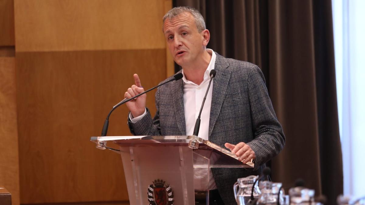 Rivarés dice que "no tiene sentido la creación de este puesto"