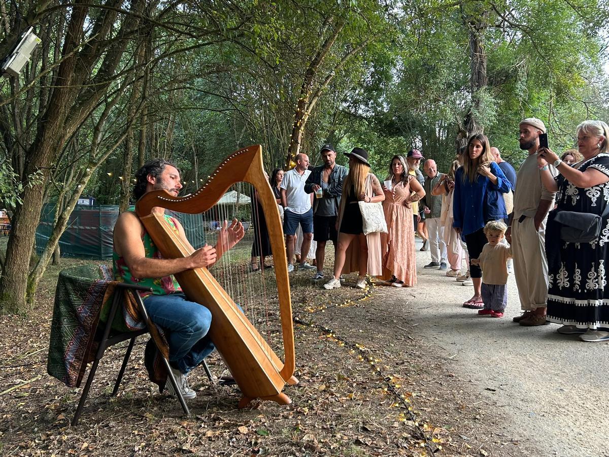 EN IMÁGENES: El Songs for an Ewan Day reconquista Salinas en el bosque del Agüil