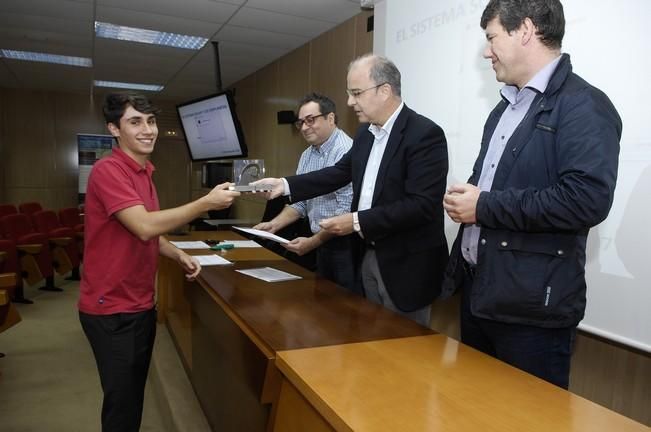 ENTREGA PREMIOS OLIMPIADA DE FISICA