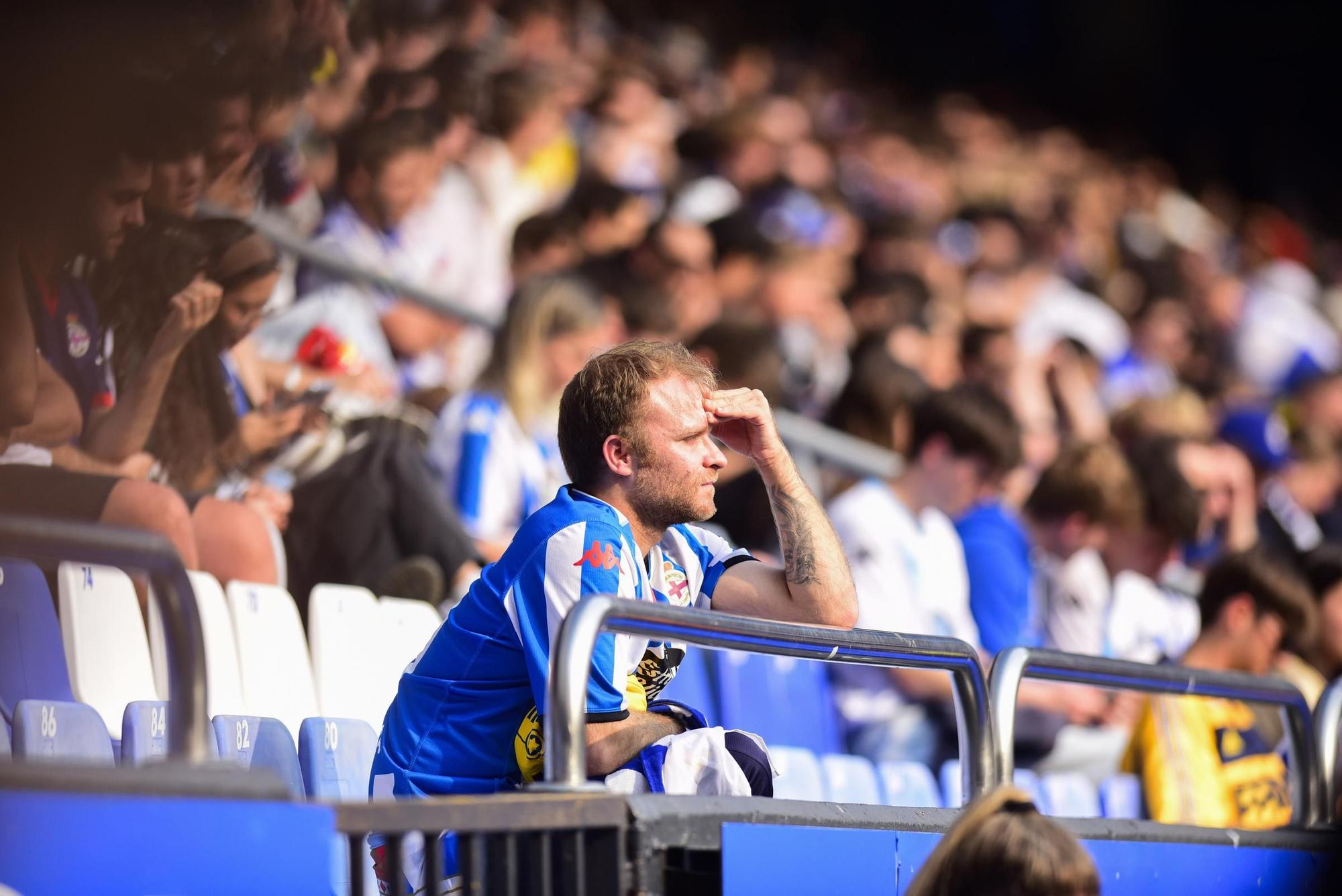 El Dépor cae goleado (0-4) por el Elche para cerrar la temporada 2025-25 en Riazor